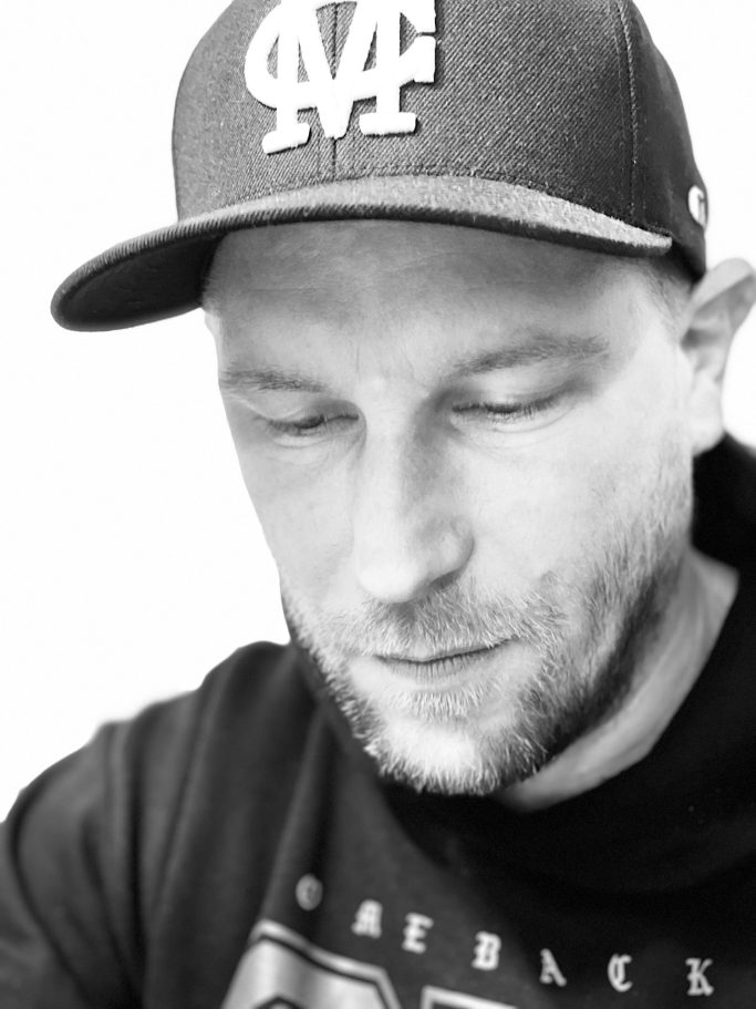 TIM BREITZKE - breitzke@lopomedia.de